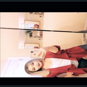 Meet your Posher, Karina